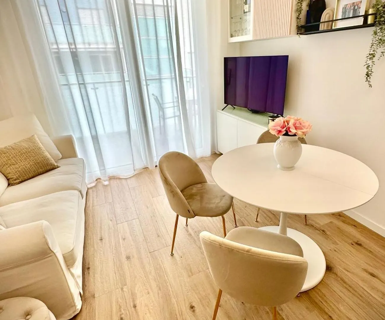 Suite Marina Resort Borghetto Appartamento Bilocale 2 Letti Matrimoniali Parcheggio Omaggio Borghetto Santo Spirito